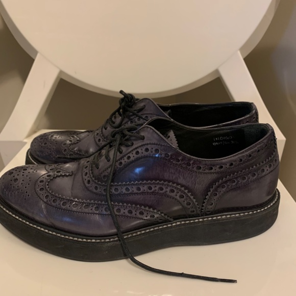 Navy women’s Church’s flat shoes - Picture 2 of 4